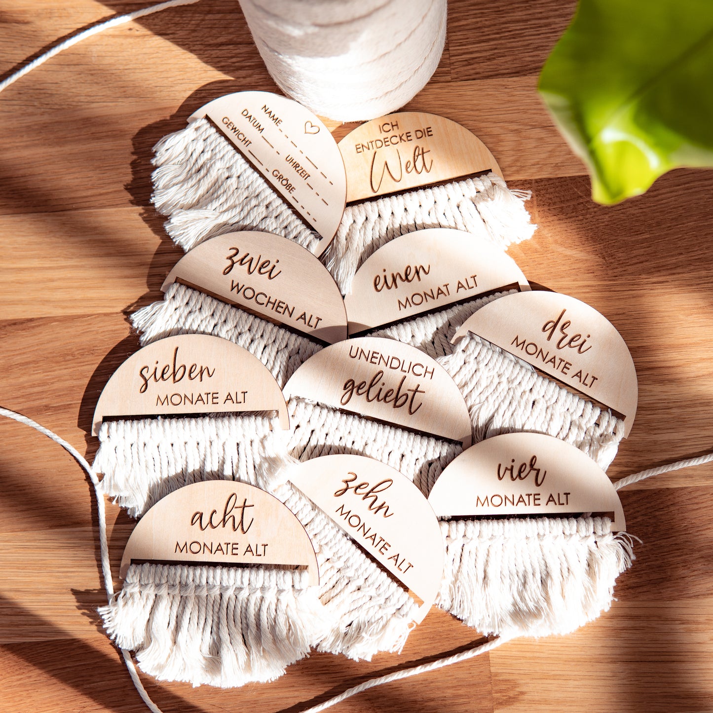 Holz Meilensteinkarten Baby | mit Makramee